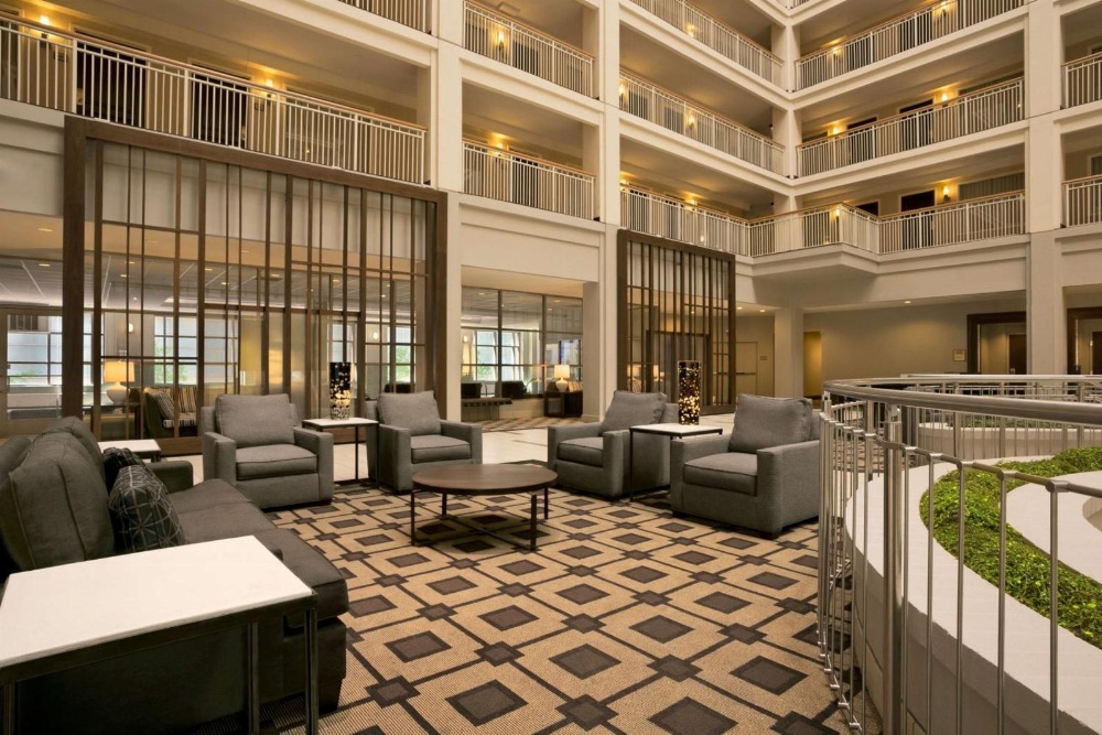 Embassy Suites Chicago - Downtown River North