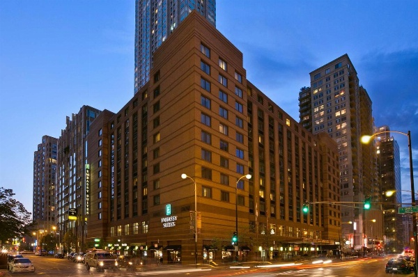 Embassy Suites Chicago - Downtown River North image 2