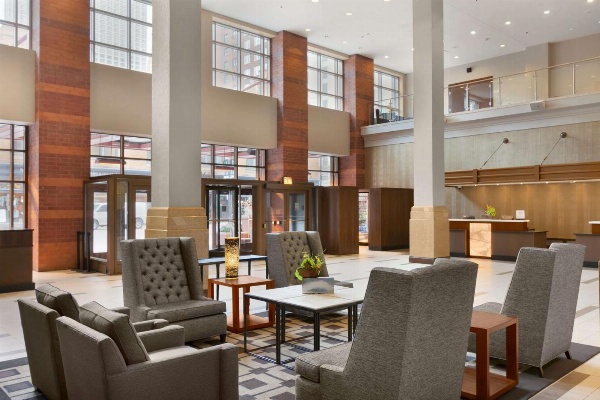 Embassy Suites Chicago - Downtown River North image 3