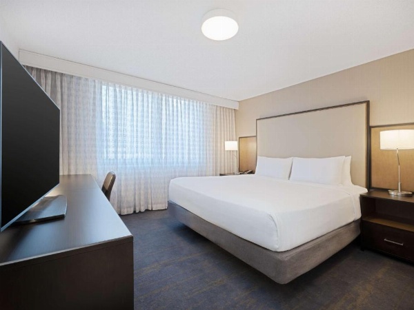 Embassy Suites Chicago - Downtown River North image 34