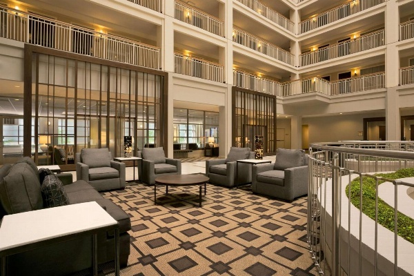 Embassy Suites Chicago - Downtown River North image 4