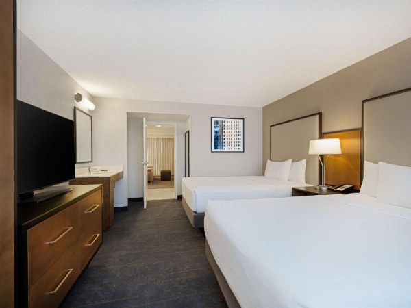 Embassy Suites Chicago - Downtown River North image 47