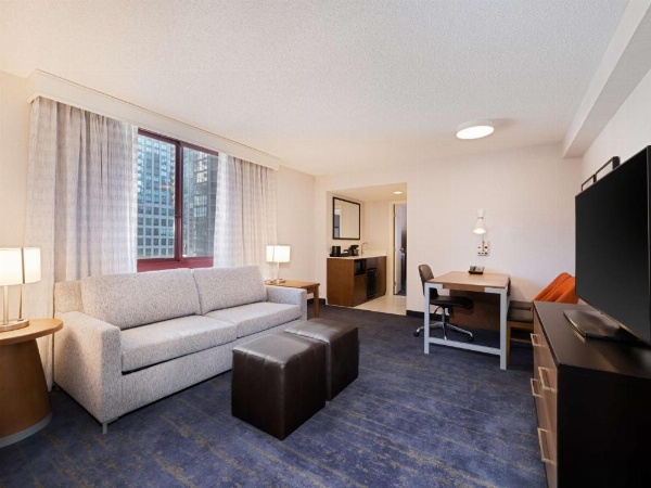 Embassy Suites Chicago - Downtown River North image 51